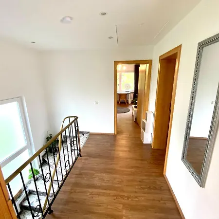 Haus Im Gruenen 펜션